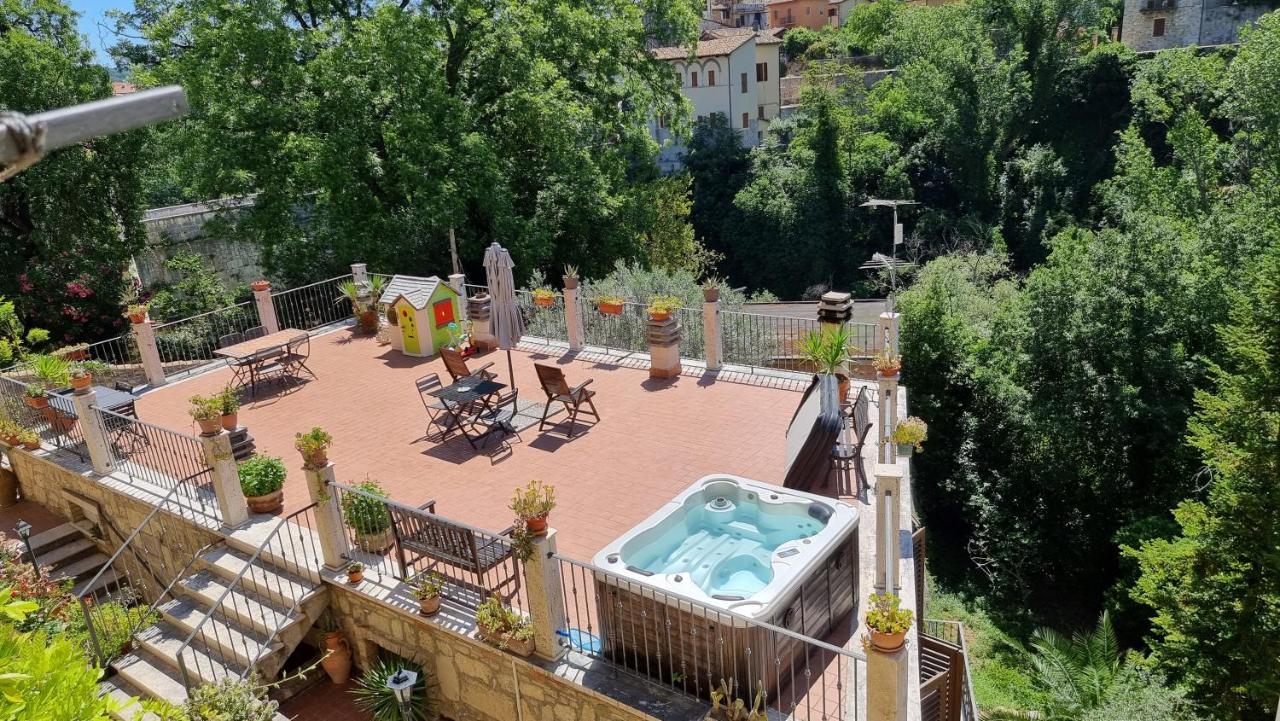 مبيت وإفطار أسكولي بيتشينو Antico Borgo Piceno المظهر الخارجي الصورة
